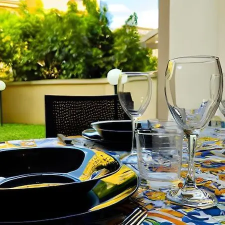 Modern With Garden Appartamento Olbia